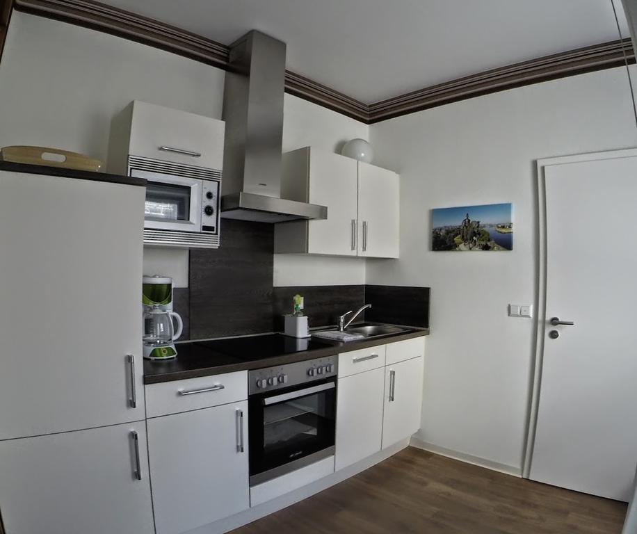Ferienwohnungen Haus am Würzlaysteig Lehmen Zimmer foto